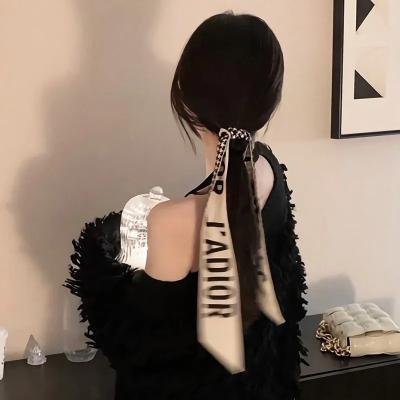 费家有女
